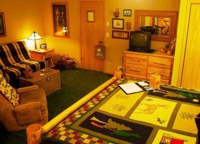 фото отеля Candlewycke Inn Bed and Breakfast