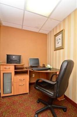 фото отеля BEST WESTERN The Inn at Buffalo Airport