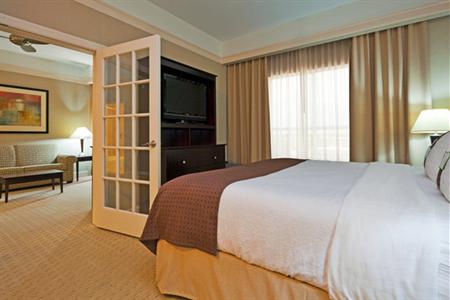фото отеля Holiday Inn Baton Rouge S College Drive