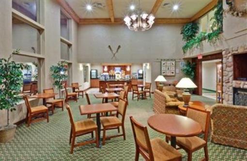 фото отеля Holiday Inn Express Hotel & Suites Salamanca