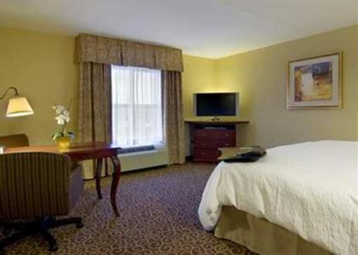 фото отеля Hampton Inn & Suites Celebrate Fredericksburg