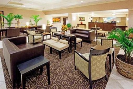 фото отеля Holiday Inn Hotel & Suites Boston Peabody