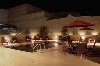 фото отеля DoubleTree by Hilton Memphis Downtown