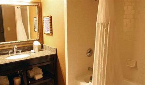 фото отеля DoubleTree by Hilton Memphis Downtown