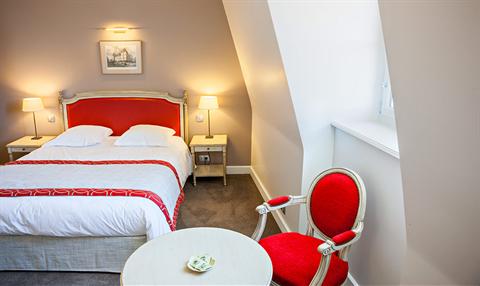 фото отеля Hostellerie du Chateau de Sainte Sabine
