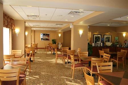 фото отеля Hampton Inn Urbana