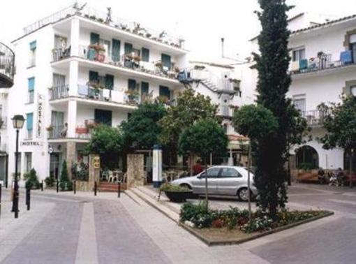 фото отеля L'Hostalet de Tossa De Mar