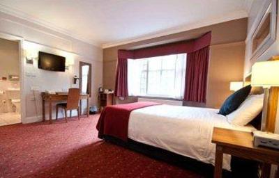 фото отеля Innkeeper's Lodge Weybridge