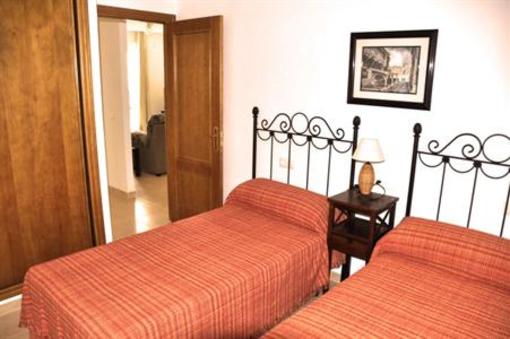 фото отеля Apartamentos Chimenea Playa Nerja
