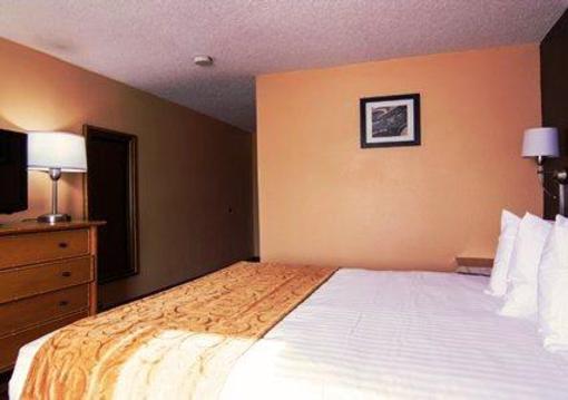 фото отеля Quality Inn Canton