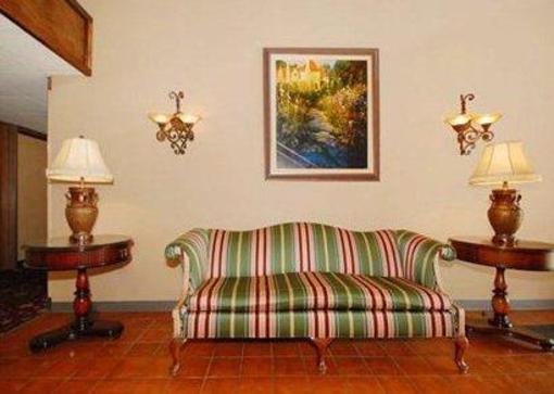фото отеля Quality Inn Somerset (Massachusetts)