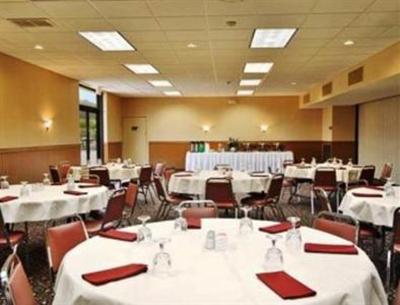 фото отеля Days Inn Macomb