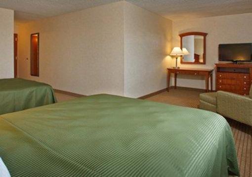 фото отеля Clarion Inn Fort Morgan
