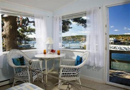 фото отеля Harbour Cottage Inn