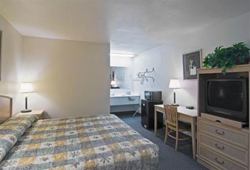 фото отеля America's Best Value Inn & Suites Kinder