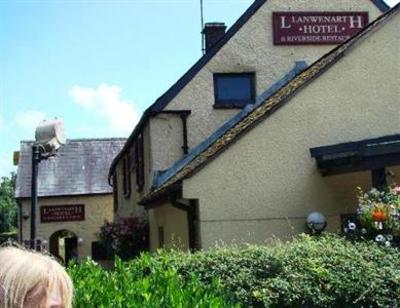 фото отеля Llanwenarth Hotel & Riverside Restaurant