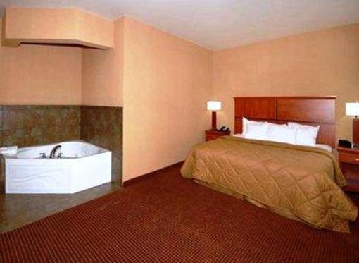 фото отеля Comfort Inn And Suites Mitchell