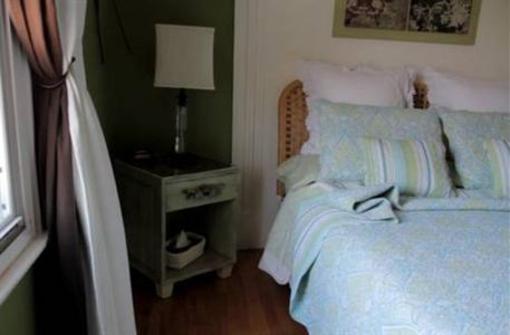 фото отеля Gite MammBolduc Bed and Breakfast Montreal