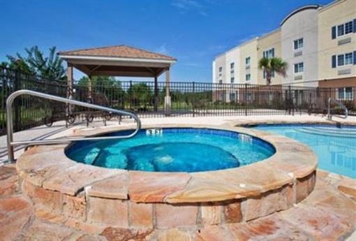 фото отеля Candlewood Suites Macon