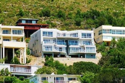 фото отеля Gordon's Bay Holiday Retreats Apartments