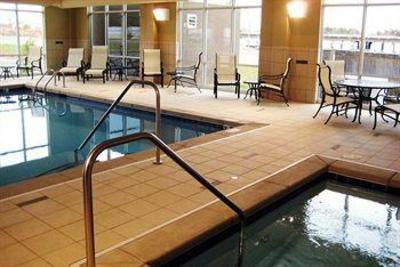 фото отеля Hampton Inn and Suites Charlotte Airport