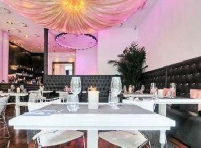 фото отеля Chic & Basic Born Hotel