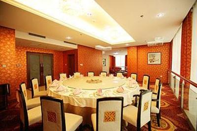 фото отеля The Garden Hotel Korla