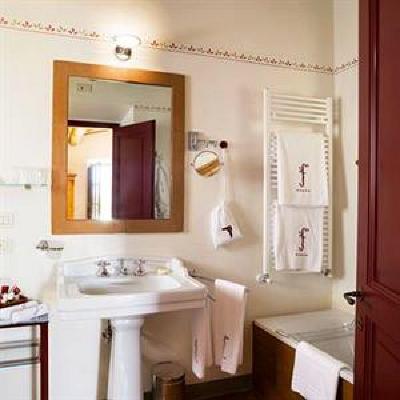 фото отеля Le Fontanelle Hotel Castelnuovo Berardenga
