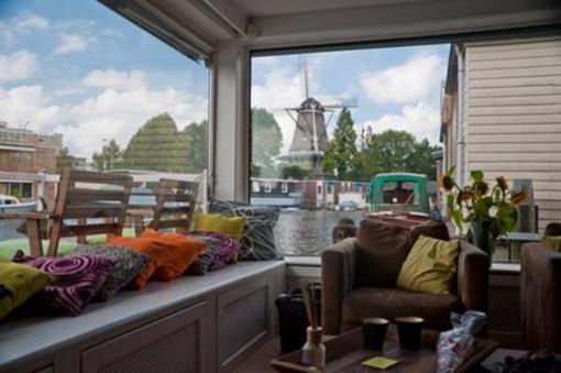 фото отеля Minties Floating Bed and Breakfast