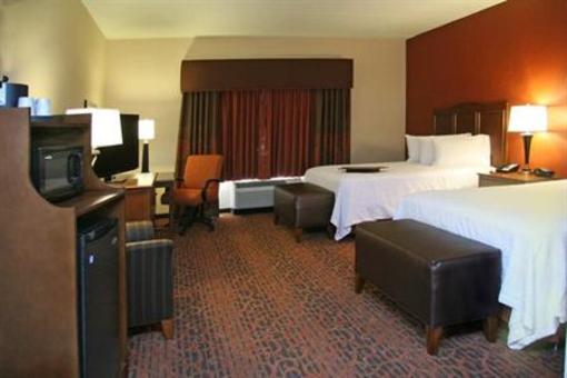 фото отеля Hampton Inn Waynesburg