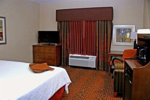 фото отеля Hampton Inn Waynesburg
