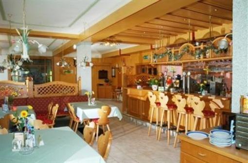 фото отеля Bachschmied Hotel Gasthof Maria Alm am Steinernen Meer
