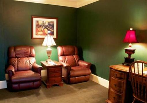 фото отеля St Brendans Inn Green Bay