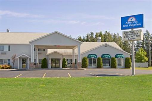 фото отеля Americas Best Value Inn - Tahquamenon Country
