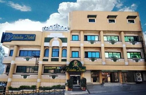фото отеля Paladin Hotel Baguio City