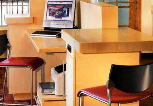 фото отеля TownePlace Suites Chicago West Dundee Elgin