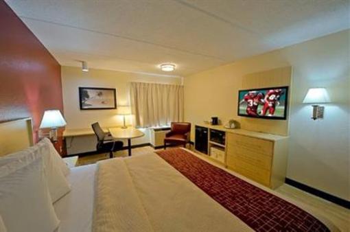 фото отеля Red Roof Inn and Suites Naples