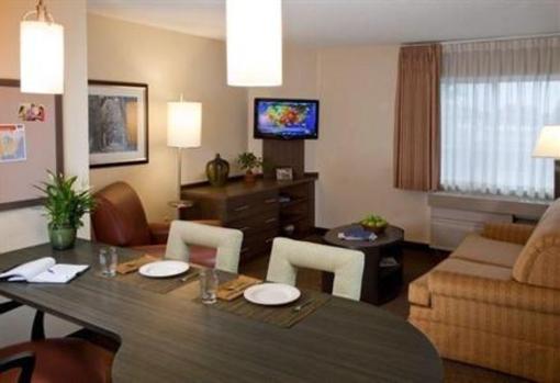 фото отеля Candlewood Suites - Nanuet