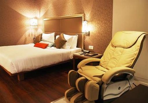 фото отеля Royal Park Hotel Pimpri-Chinchwad