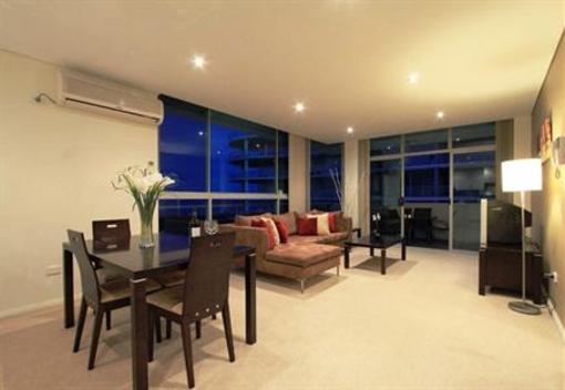 фото отеля Salt Serviced Apartments