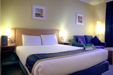 фото отеля Holiday Inn London - Brent Cross