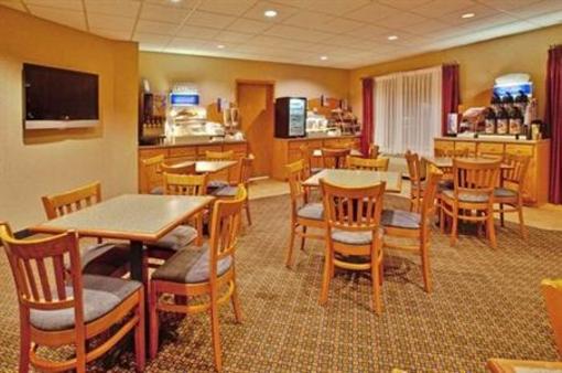 фото отеля Holiday Inn Express Newton