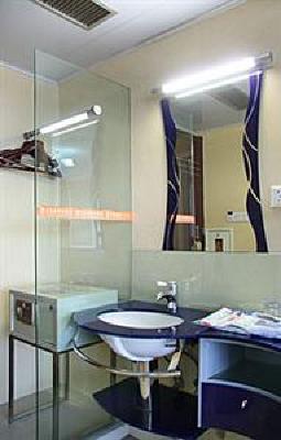 фото отеля Yuquan Simpson Hotel