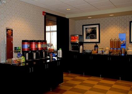 фото отеля Hampton Inn & Suites by Hilton Lethbridge