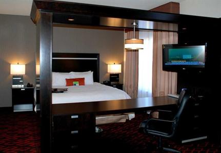 фото отеля Hampton Inn & Suites by Hilton Lethbridge