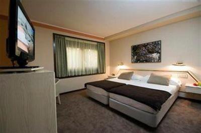 фото отеля Boston Hotel Zaragoza