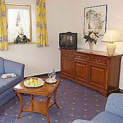 фото отеля Hotel Maximilian Schwangau