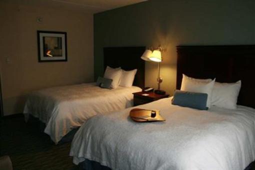 фото отеля Hampton Inn & Suites Syracuse Erie Blvd/I-690