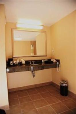 фото отеля Hampton Inn & Suites Syracuse Erie Blvd/I-690