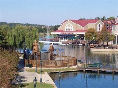 фото отеля Hilton Charlotte University Place